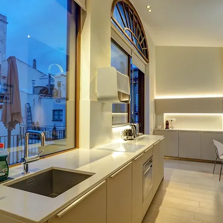 En Vogue By Hello Homes