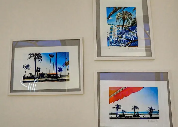 En Vogue By Hello Homes *