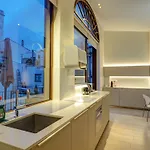 En Vogue By Hello Homes