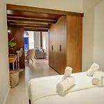 En Vogue By Hello Homes דירה